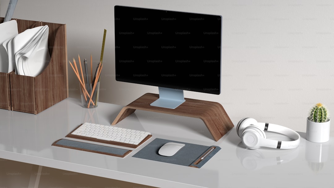 ACT Monitor Arm Office